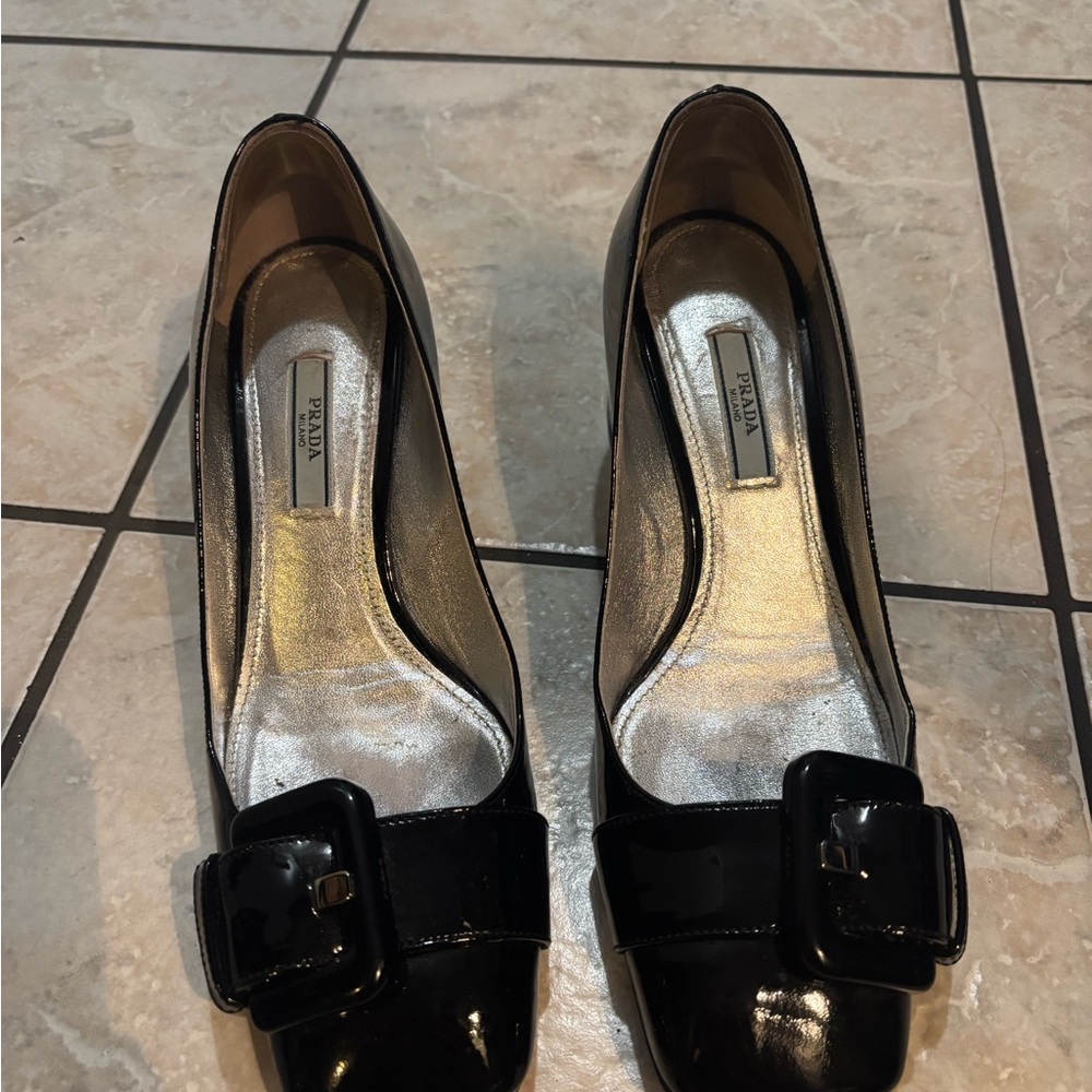 Prada Black Heels with Elegant Design